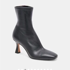 Dolce Vita - Glamor Boots Size 6.5 New in box